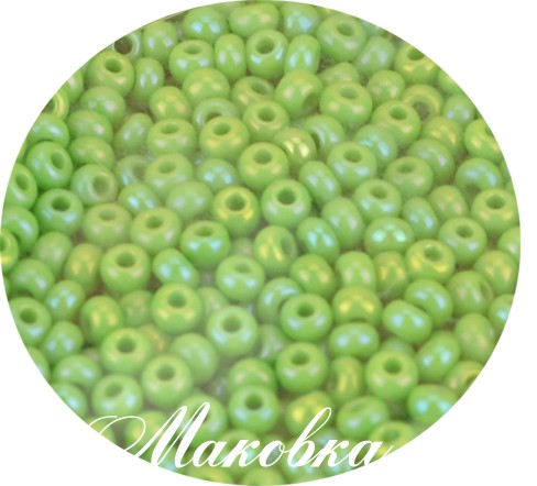 Чешский бисер Preciosa №10/0, круглый, цвет 54230 светло-зеленый радужный