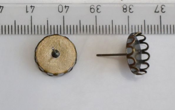 Швенза-гвоздик с базой под кабошон 11 мм, антикварная бронза, 1 пара