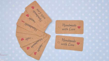 Картонні Бірки крафтові 20*40мм, фігурний верх, напис HAND MADE with love, 10 шт