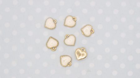 Кольорова підвіска, шарм Сердечко біле маленьке, з емалевим покриттям, 1 шт