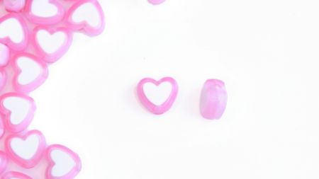 Акрилова намистина Серце колір Рожевий з білим, розмір 8 мм