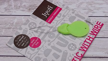 Заправник нитці металевий з пластиковою ручкою JYOTI, 36505 1 штука