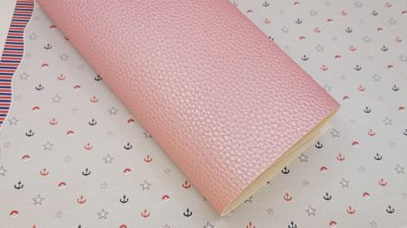 Штучна шкіра для рукоділля , середньозерниста, А4 колір Рожевий металік, 1 шт