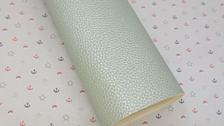 Штучна шкіра для рукоділля , середньозерниста, А4 колір Евкаліпт металік , 1 шт