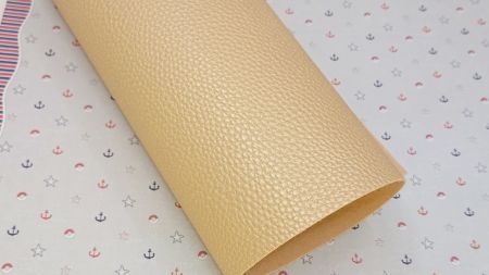 Штучна шкіра для рукоділля , середньозерниста, А4 колір світлий Олімпік Голд металік , 1 шт