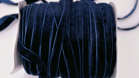 Стрічка оксамитова, ширина 10 мм, колір Дуже темний синій, 1 м