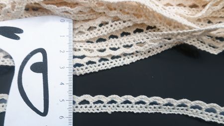 Стрічка мереживна БВ ширина 10 мм, найпростіша, бежевого кольору, 1 м