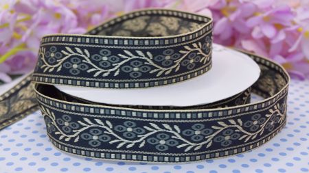 Гобеленова стрічка з українським орнаментом Блідо-золота гілка з квітами на чорному, 30 мм , 1 м.