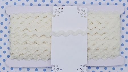 Декоративна тесьма Хвиля (зіг-заг) 9 мм, колір Кремовий, 1 метр