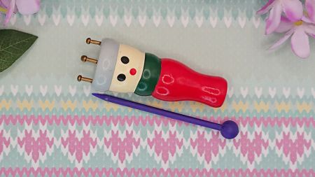 Лялечка для плетіння шнура дерев'яна, 1см