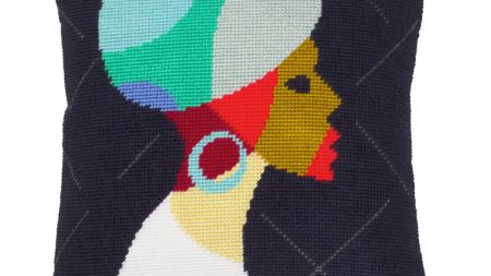 Набір для вишивання подушки 40х40 см V542 Гідність - Чарівниця у стилі Поп-арт 