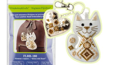 Обвіс для сумки Кошеня з серцем (біле) FLBB-180 Чарівна Країна Набір для вишивання бісером на штучній шкірі 