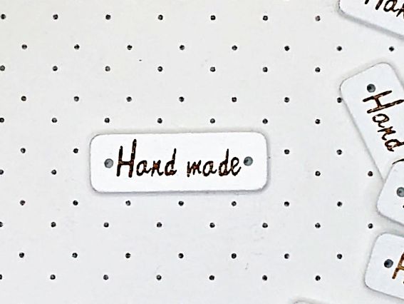 Табличка Hand Made прямокутна 30х10 мм, БІЛА, 1 шт Табличка Hand Made прямокутна 30х10 мм, БІЛА, 1 шт