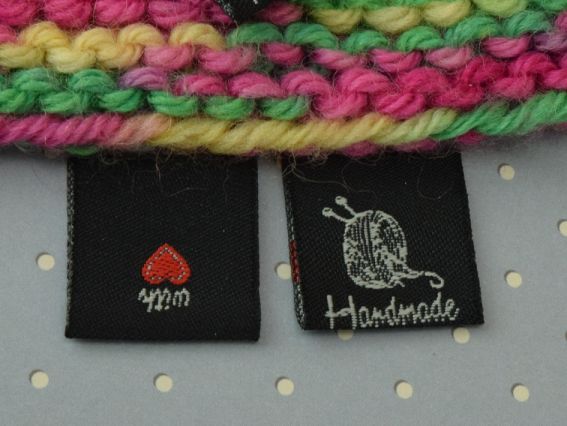 Бірка жакардова Handmade Пряжа 2х2 * 2 чорна1 шт
