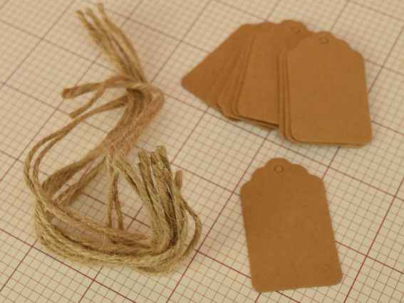 Бірки картонні 30 * 50мм Крафт, 10 штук з бічевка Бірки картонні 30 * 50мм Крафт, 10 штук з бічевка