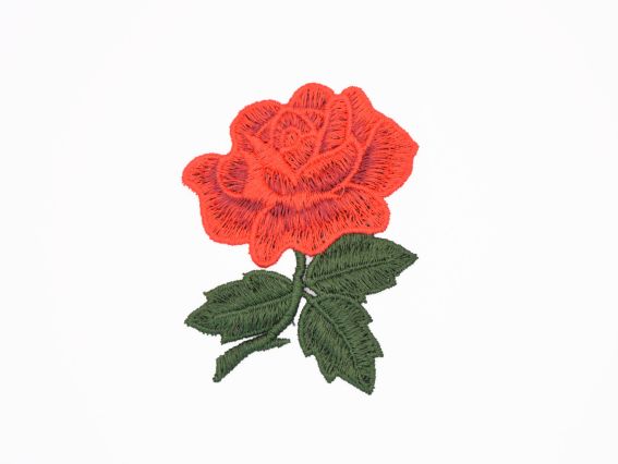 Нашивка Роза красная с листьями, вышитая