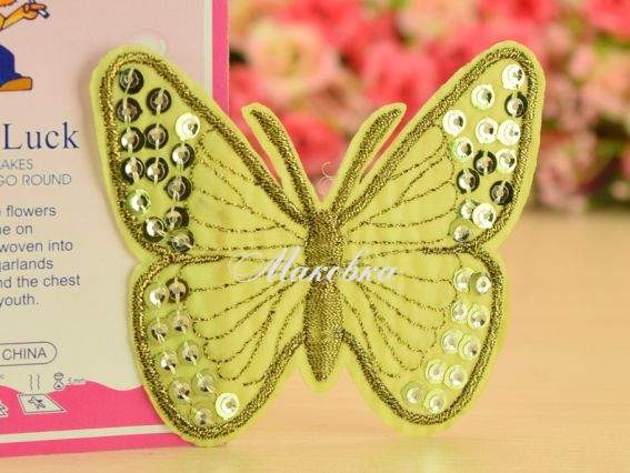 Термо-аппликация Бабочка №4, атлас с пайетками, зеленовато-желтая Термо-аппликация Бабочка №4, атлас с пайетками, зеленовато-желтая