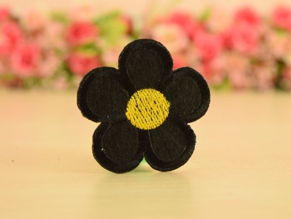 Термо-аппликация Цветок 5 лепестков , черный , 1 шт Термо-аппликация Цветок 5 лепестков , черный , 1 шт
