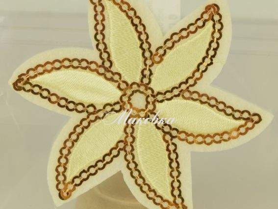 Термо-аппликация АСТРА с окаймлением пайетками, цвет на выбор, 1 шт 10. Ванильная