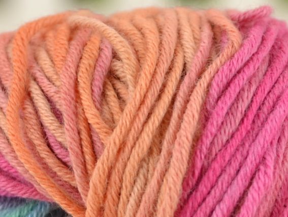 Фактура пряжі Bella batik Alize
