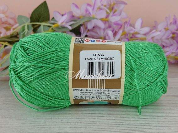 778 яскравий зелений