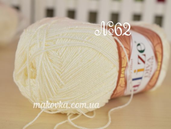 62  молочний