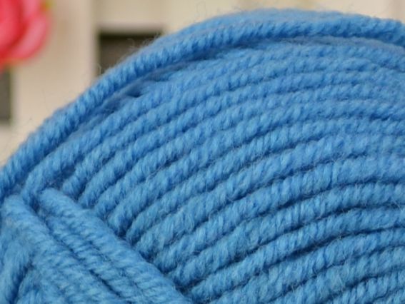 Фактура пряжі Lanagold PLUS