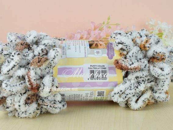 7503 білий з чорними цяточками та коричневим