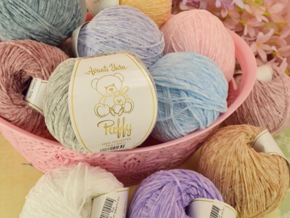 Пряжа Пафі Аванті Puffy Avanti тонкі  велюрові плюшеві нитки для в'язання