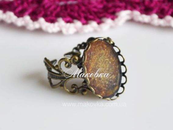 Кольцо № 21 Винтаж филигранное с овальной оправой 13х18 мм и бортиком Кольцо № 21 Винтаж филигранное с овальной оправой 13х18 мм и бортиком