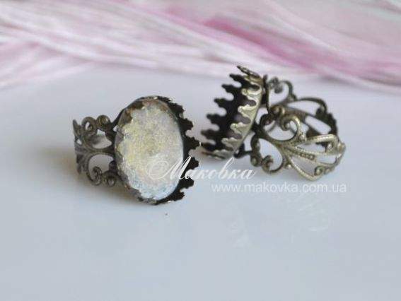 Кольцо № 32 Винтаж филигранное с овальной оправой и зубчатым бортиком Кольцо № 32 Винтаж филигранное с овальной оправой и зубчатым бортиком