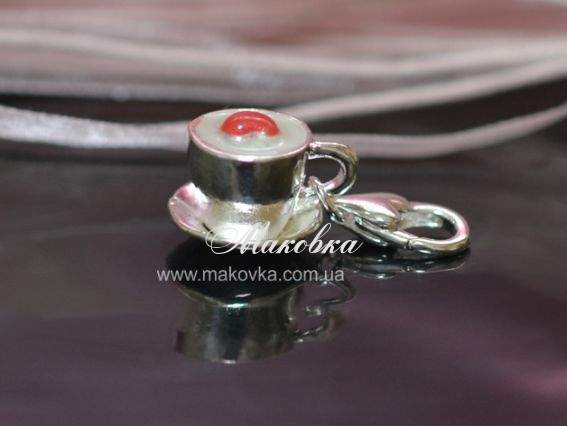 Подвеска с карабином Чашка с блюдцем эмаль №03, с сердечком, серебро Подвеска с карабином Чашка с блюдцем эмаль №03, с сердечком, серебро