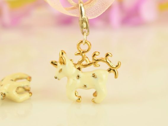 Подвеска с карабином Единорог, эмаль, кремовый с золотым, 1 шт Подвеска с карабином Единорог, эмаль, кремовый с золотым, 1 шт