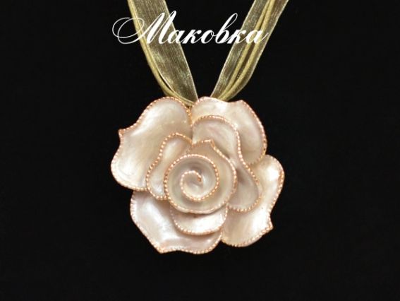 Кулон Роза, 48х43х17 мм, кремовая Кулон Роза, 48х43х17 мм, кремовая
