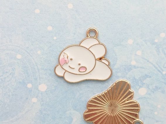 Подвеска цветная Кролик №2 прыгающий белый, эмаль, 1 шт