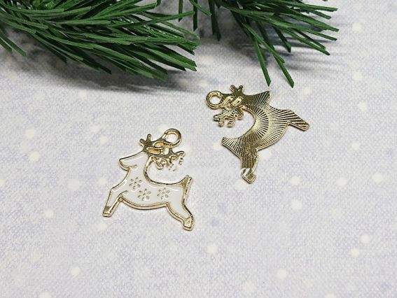 Кольорова підвіска, шарм Білий Олень , з емалевим покриттям