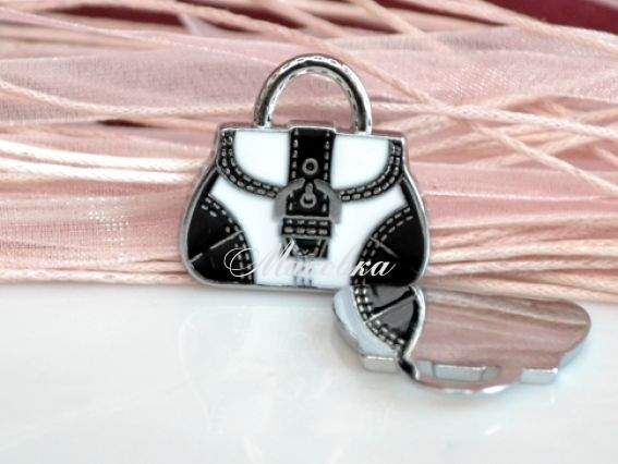 Подвеска Сумочка черно-белая, эмаль, 1 шт Подвеска Сумочка черно-белая, эмаль, 1 шт