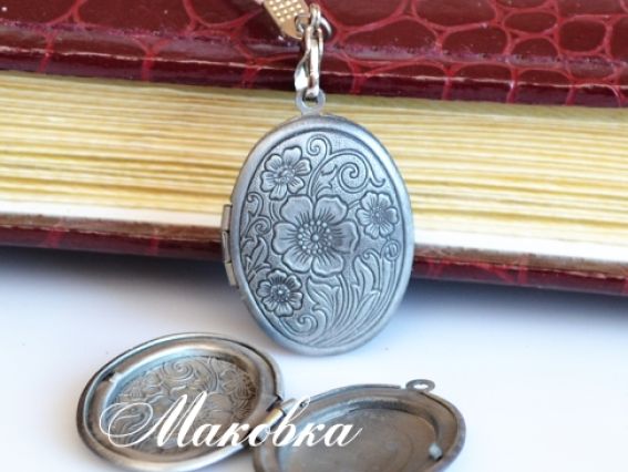 Медальон для фото №7 овальный 23х34 мм, черный Медальон для фото №7 овальный 23х34 мм, черный