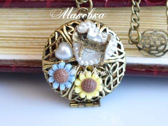 Медальон для фото  с цепочкой, №14 Круглый, цветочки с котиком