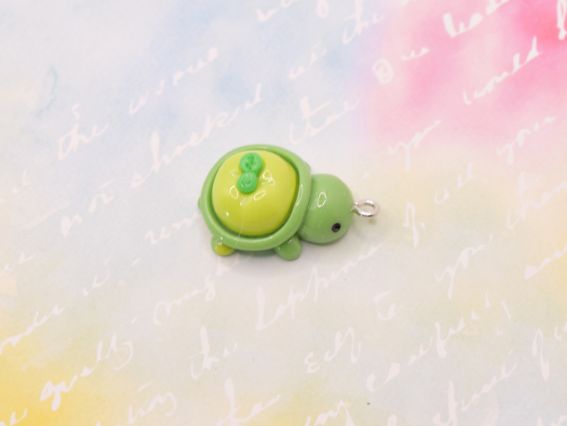Підвіска , кулон Черепашка Зелена з яблучком 28мм, для обвісів у стилі Kidcore та Y2K, полімерна смола 