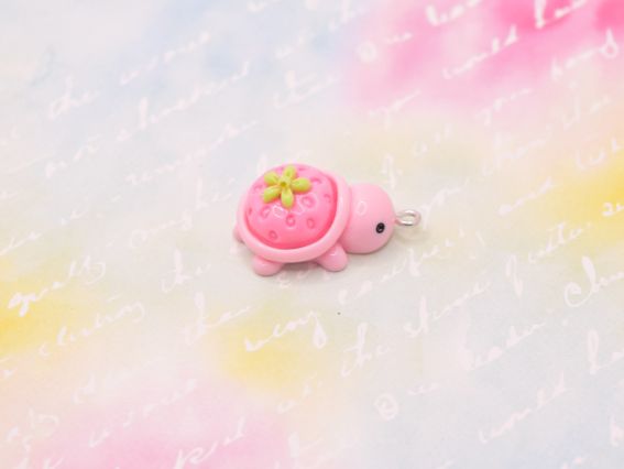 Підвіска , кулон Черепашка Рожева полуниця 28мм, для обвісів у стилі Kidcore та Y2K, полімерна смола 
