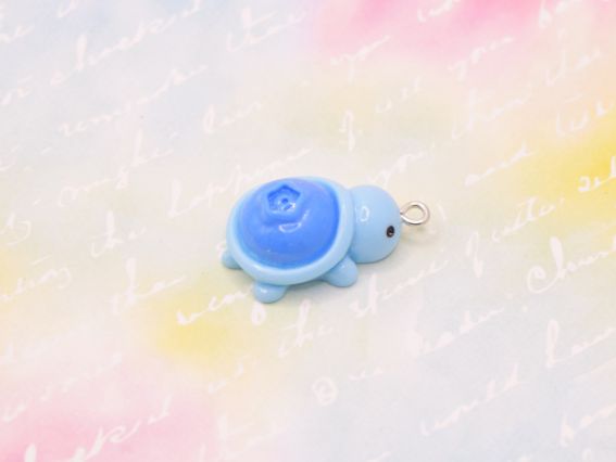 Підвіска Черепашка Блакитна чорниця 28мм 