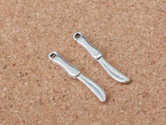 Біжутерная підвіска, шарм Ніж , довжина 25 мм, колір античне срібло, 1 шт