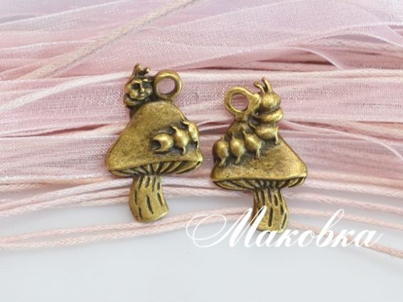 Подвеска Гриб с гусеничкой 24х15 мм, античная бронза, 1 шт Подвеска Гриб с гусеничкой 24х15 мм, античная бронза, 1 шт