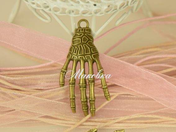 Подвеска Рука - Кисть скелета 42 мм античная бронза, 1 шт