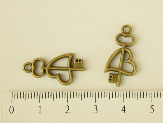 Підвіска металева, шарм Ключ №15 від серця, антична бронза