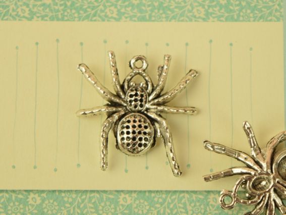 Подвеска Паук средний, 26x25 мм, античное серебро, 1 шт Подвеска Паук средний, 26x25 мм, античное серебро, 1 шт