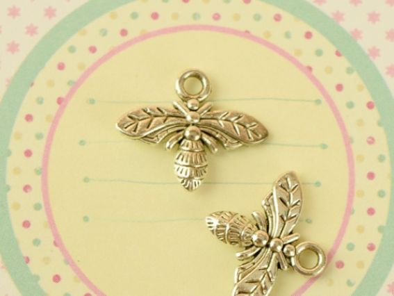 Подвеска Пчела 16х13 мм, античное серебро, 1 шт Подвеска Пчела 16х13 мм, античное серебро, 1 шт