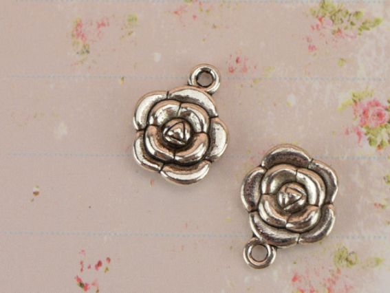 Подвеска Розочка, 12х15мм античное серебро, 1 шт Подвеска Розочка, 12х15мм античное серебро, 1 шт