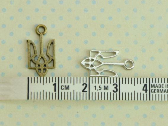 Бижутерная Подвеска, шарм,  Тризуб, античное серебро, 18мм, 1 шт